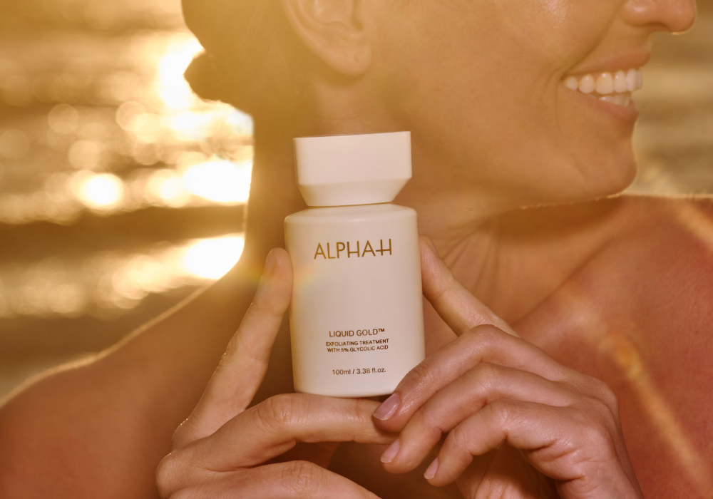 Alpha-H Liquid Gold Reviews: Why You Need This Exfoliant for Healthy, Glowing Skin